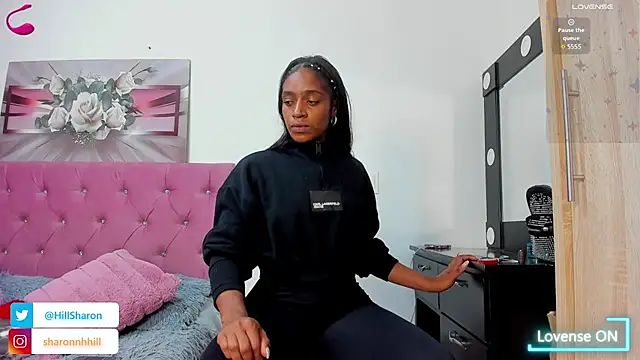 Snapshot of sharon_hill chatting on 06-19-26, 11:19 sharon hill online show from 06-19-26, 11:19