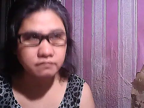 sweetsosie18 online show from 10-10-25, 06:01