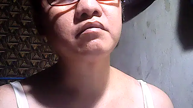 sweetsosie18 online show from 04-08-26, 07:30