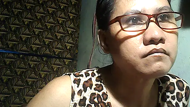 Snapshot of sweetsosie18 chatting on 07-16-26, 03:23 sweetsosie18 online show from 07-16-26, 03:23