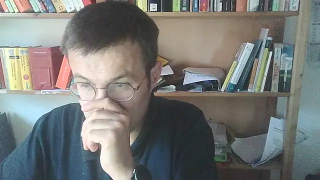Snapshot of makau1 chatting on 07-18-26, 06:45 makau1 online show from 07-18-26, 06:45