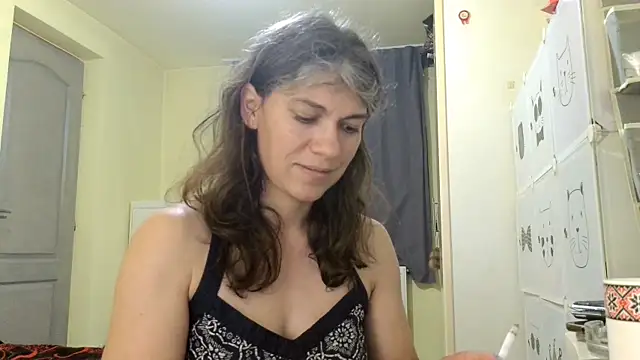Snapshot of MercyLove chatting on 06-13-26, 05:00 MercyLove online show from 06-13-26, 05:00