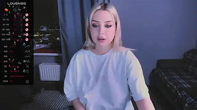 MonaLauu online show from 01-16-26, 05:44