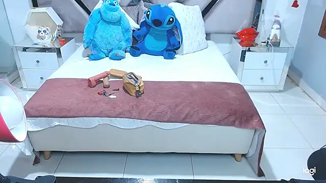 Snapshot of lady_Ary_xx chatting on 01-25-25, 10:39 lady Ary xx online show from 01-25-25, 10:39