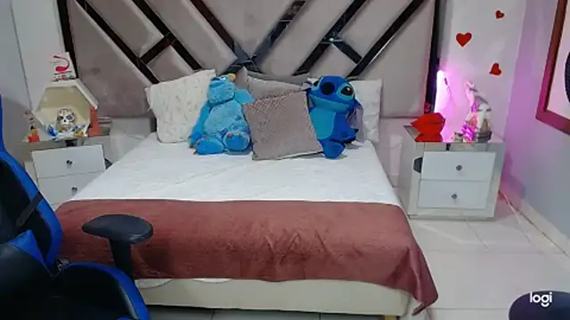 Snapshot of lady_Ary_xx chatting on 02-04-25, 12:40 lady Ary xx online show from 02-04-25, 12:40