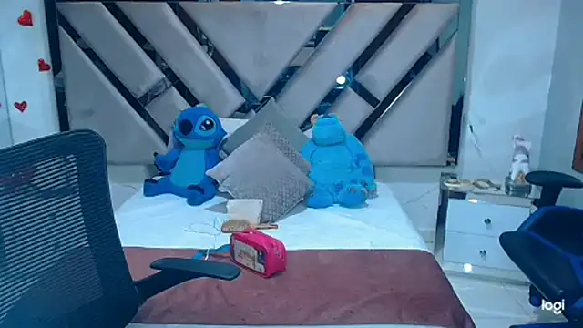 Snapshot of lady_Ary_xx chatting on 02-19-25, 09:25 lady Ary xx online show from 02-19-25, 09:25