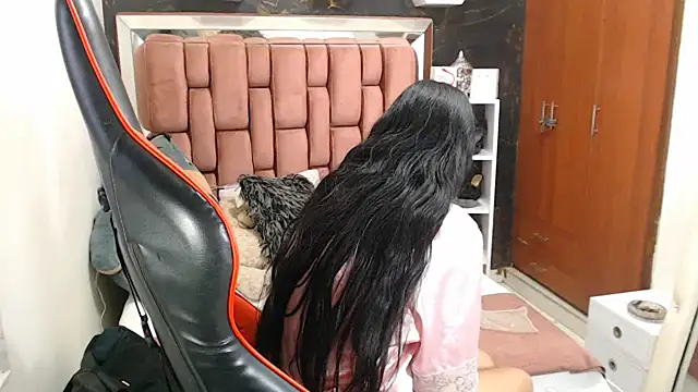 Snapshot of lady_Ary_xx chatting on 02-22-25, 09:59 lady Ary xx online show from 02-22-25, 09:59