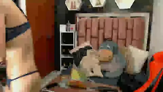 Snapshot of lady_Ary_xx chatting on 02-24-25, 10:47 lady Ary xx online show from 02-24-25, 10:47