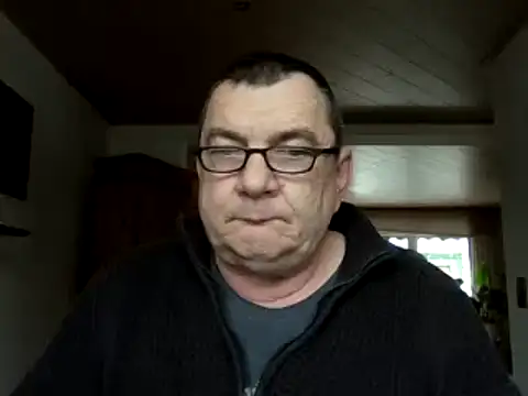 Nobbie444 online show from 01-15-26, 01:05