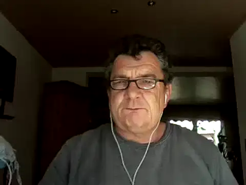 Snapshot of Nobbie444 chatting on 04-23-26, 08:35 Nobbie444 online show from 04-23-26, 08:35