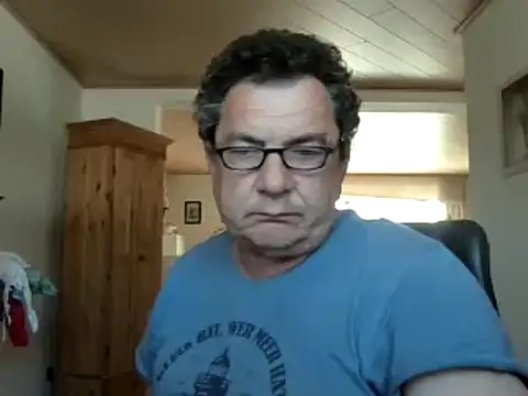 Snapshot of Nobbie444 chatting on 04-28-26, 01:38 Nobbie444 online show from 04-28-26, 01:38