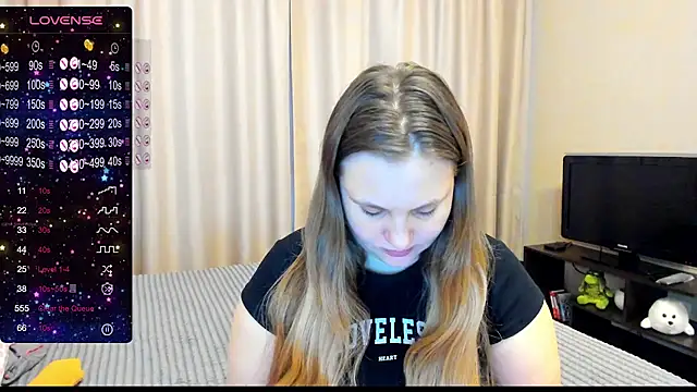 Snapshot of AlanaBrox chatting on 02-08-25, 01:01 AlanaBrox online show from 02-08-25, 01:01