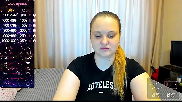 Snapshot of AlanaBrox chatting on 02-24-25, 10:04 AlanaBrox online show from 02-24-25, 10:04