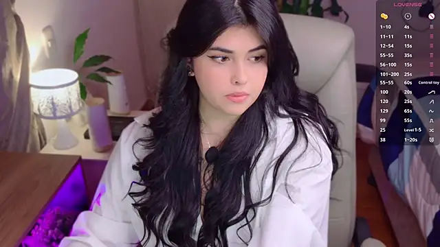 Alyaa s online show from 05-21-26, 02:40