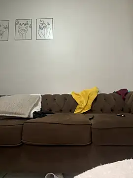 StupidNaturalPhatBooty  online show from 05-26-26, 05:03