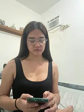 Snapshot of MarieLoveGlamorous chatting on 01-30-25, 02:25 MarieLoveGlamorous online show from 01-30-25, 02:25