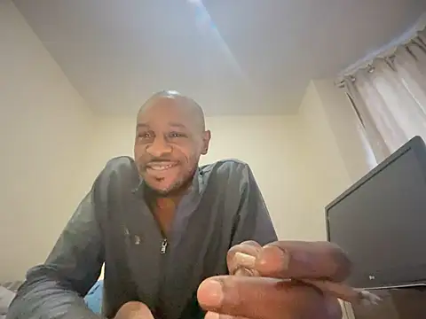 CuzzyB69 online show from 02-22-25, 04:51