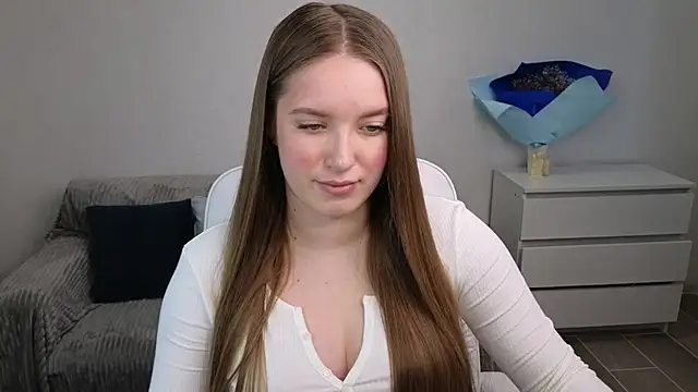 EvaMaddison online show from 02-08-25, 06:01