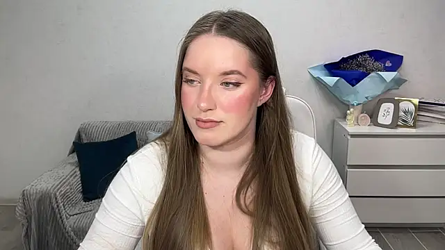 EvaMaddison online show from 11-16-25, 06:02