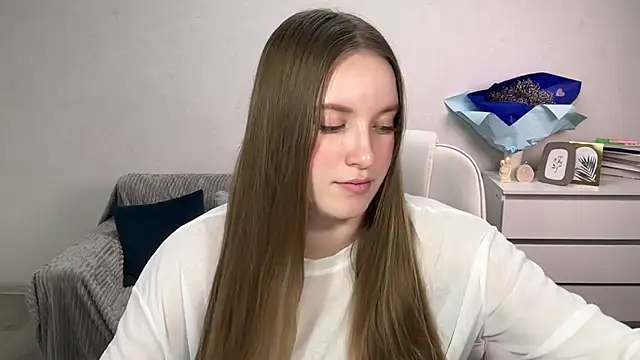 EvaMaddison online show from 11-21-25, 07:56