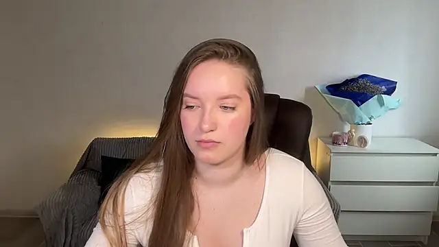 EvaMaddison online show from 04-04-26, 08:34