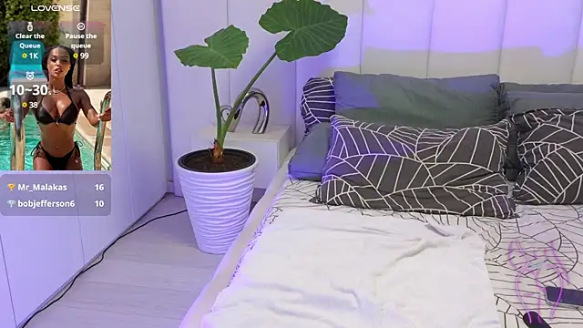 KimiBrown online show from 12-10-24, 08:30