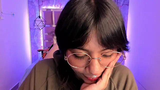 Nami usagi online show from 12-11-24, 03:05