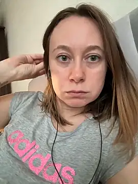 BrookeEvans online show from 09-19-25, 05:31