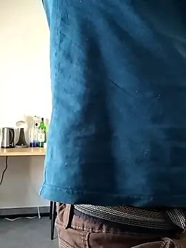 Snapshot of mallublackboy chatting on 02-19-26, 07:04 mallublackboy online show from 02-19-26, 07:04