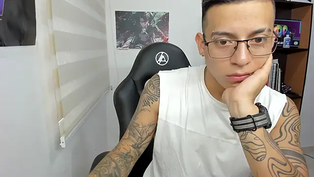 Snapshot of SIXXTOLOVE18 chatting on 03-04-25, 08:38 SIXXTOLOVE18 online show from 03-04-25, 08:38