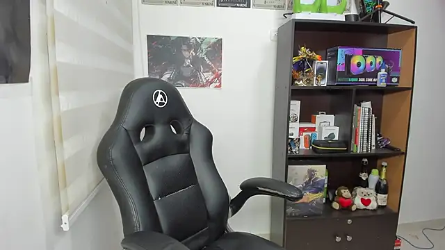 Snapshot of SIXXTOLOVE18 chatting on 03-07-25, 10:32 SIXXTOLOVE18 online show from 03-07-25, 10:32