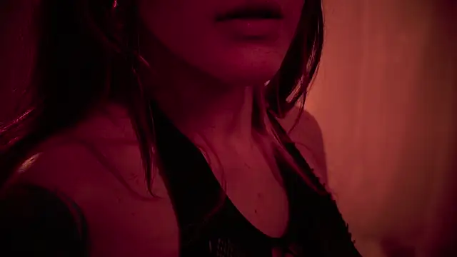 HannaMoom online show from 11-18-25, 10:25