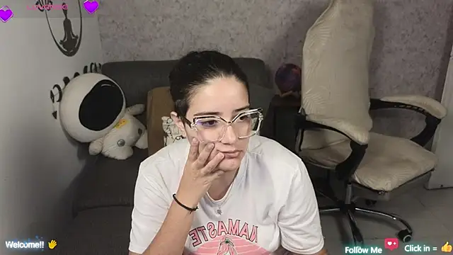 blue  moon  online show from 03-19-25, 05:08