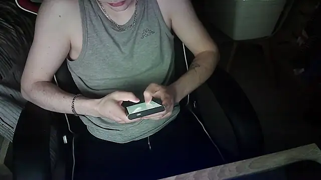 Snapshot of AlexEtSonSexe36 chatting on 02-10-25, 05:41 AlexEtSonSexe36 online show from 02-10-25, 05:41