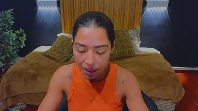 Snapshot of samantha_bss chatting on 02-08-25, 02:05 samantha bss online show from 02-08-25, 02:05