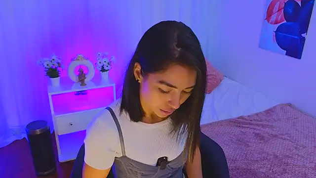 Snapshot of samantha_bss chatting on 03-14-25, 03:58 samantha bss online show from 03-14-25, 03:58