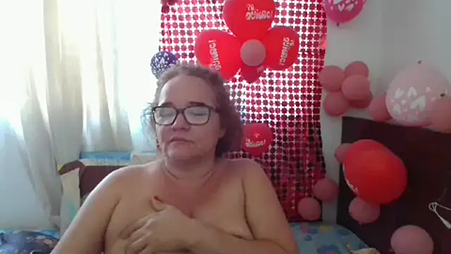 Snapshot of selenax2023 chatting on 02-16-25, 01:38 selenax2023 online show from 02-16-25, 01:38