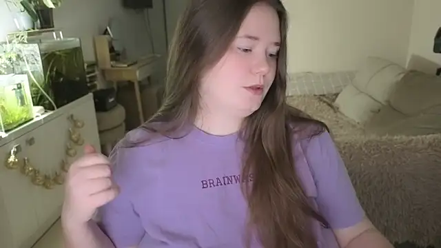 remirann  online show from 01-18-26, 02:43