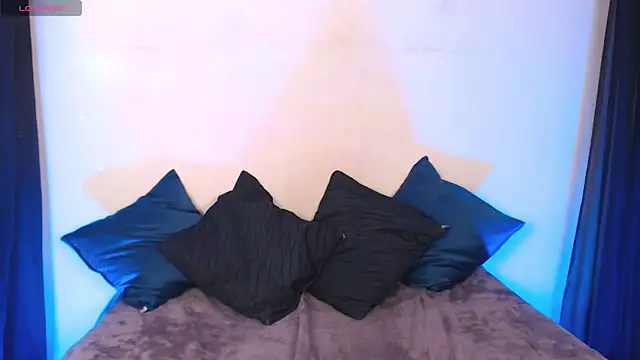 Agatha Tenebris online show from 03-04-25, 06:29