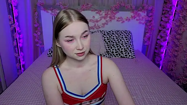 Snapshot of LilyStarlight chatting on 04-26-26, 03:26 LilyStarlight online show from 04-26-26, 03:26