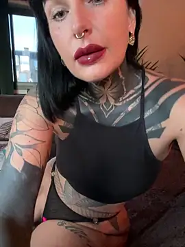 InkedBiitch online show from 04-28-26, 04:17