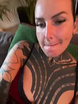 Snapshot of InkedBiitch chatting on 05-07-26, 04:51 InkedBiitch online show from 05-07-26, 04:51