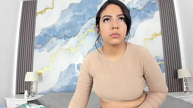 Snapshot of Kylieandjhonny chatting on 09-26-25, 07:18 Kylieandjhonny online show from 09-26-25, 07:18