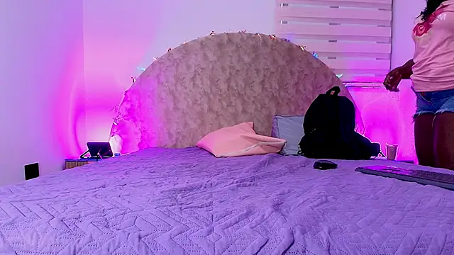  ebony-queen  online show from 11-29-25, 11:57