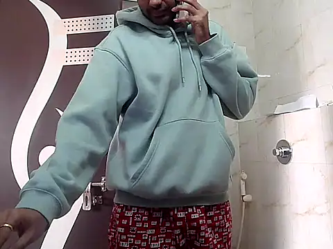 Snapshot of king_kong_india1 chatting on 01-10-25, 05:26 king kong india1 online show from 01-10-25, 05:26