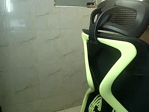 Snapshot of king_kong_india1 chatting on 09-30-25, 07:46 king kong india1 online show from 09-30-25, 07:46