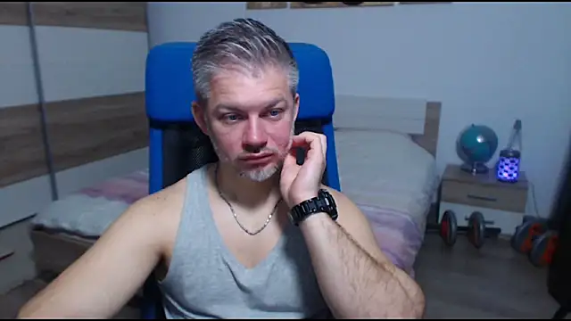 RobbyShawz online show from 11-14-25, 07:40