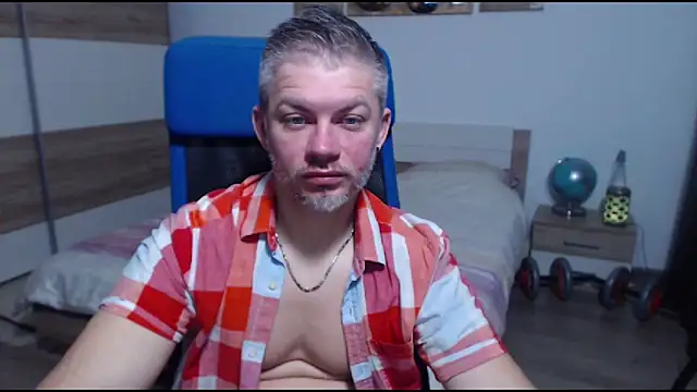 RobbyShawz online show from 12-17-25, 05:46