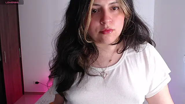 Snapshot of sofix__ chatting on 06-19-26, 08:01 sofix online show from 06-19-26, 08:01