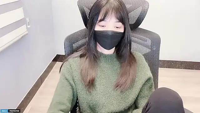 Ayase momo online show from 12-29-24, 08:26
